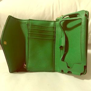 MK Wristlet • Slot for Older iPhone